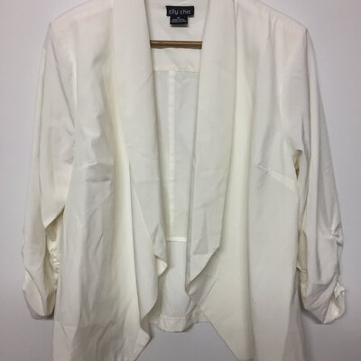 *Reduced Price* City Chic Women's Blazer Size XS Cream